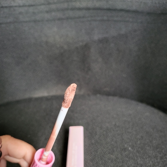 Jeffree Star Supreme Lipgloss in Celebrity Skin - Picture 5 of 6